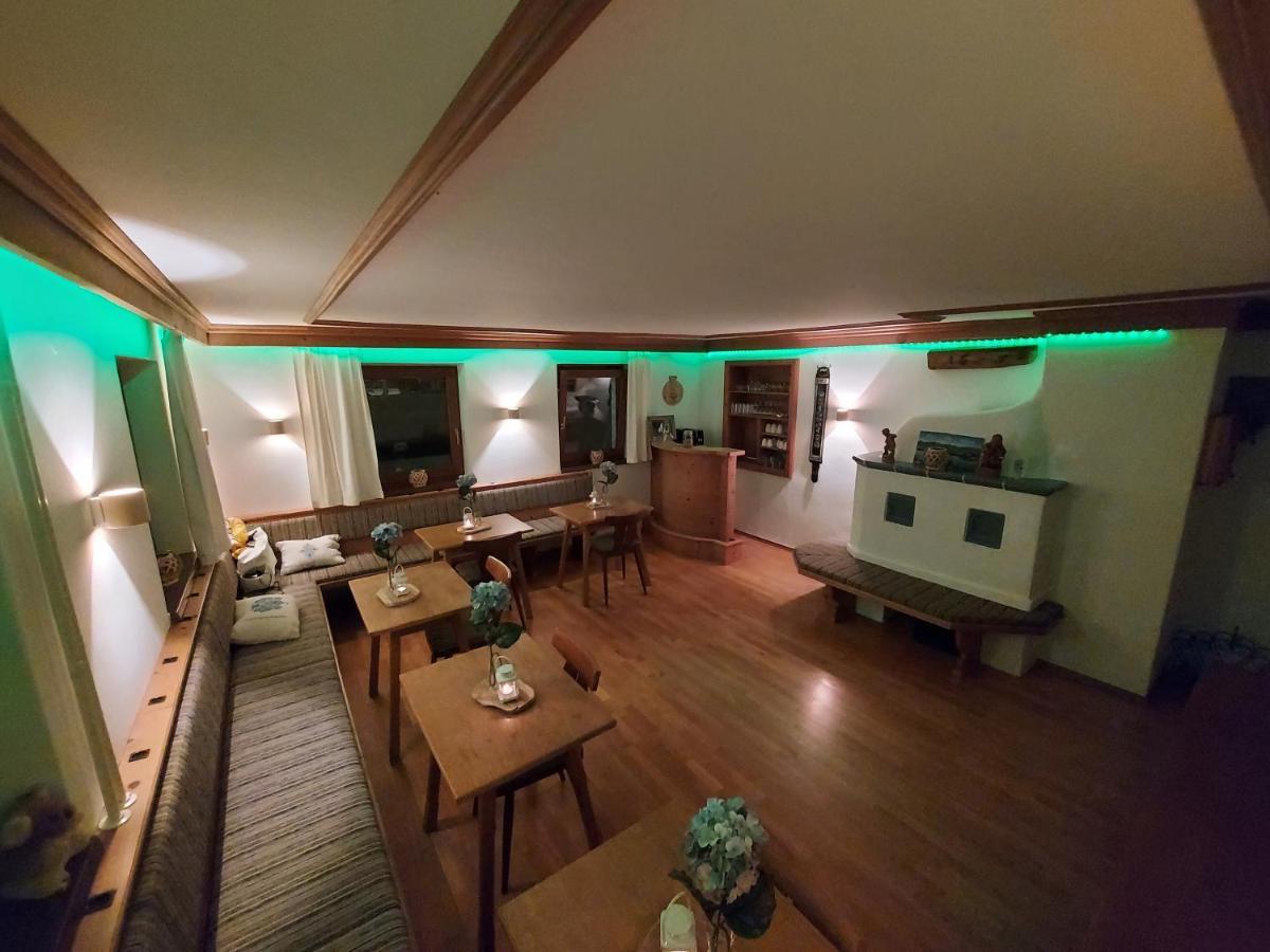 Zum Schneider Bed and Breakfast Finkenberg Buitenkant foto